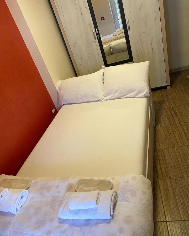 Anthora Hostel Plovdiv Esterno foto