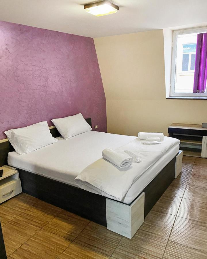 Anthora Hostel Plovdiv Esterno foto