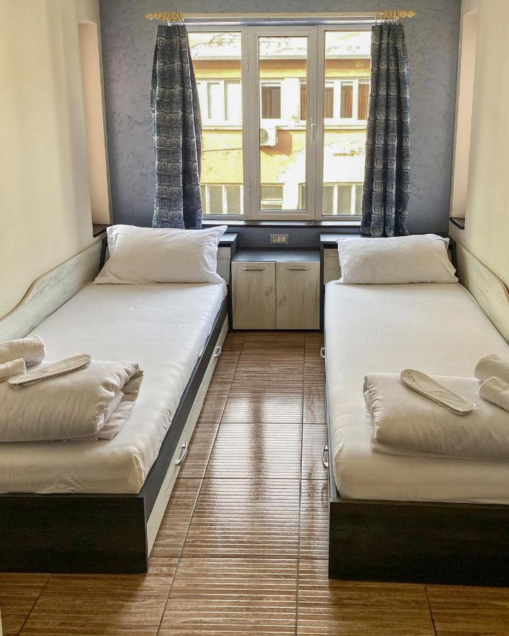 Anthora Hostel Plovdiv Esterno foto