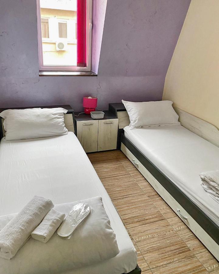 Anthora Hostel Plovdiv Esterno foto